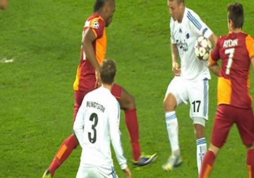 Galatasaraylıları çıldırtan pozisyon